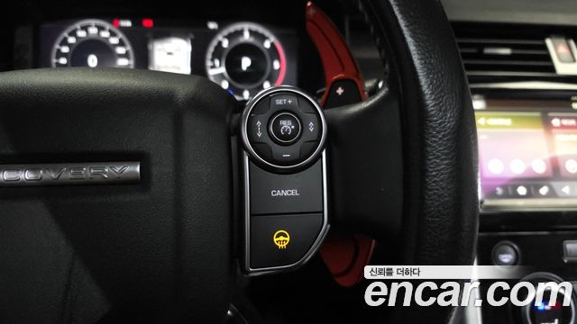 Land Rover Discovery 5 3.0 TD6 HSE Luxury 2018 — фото 14