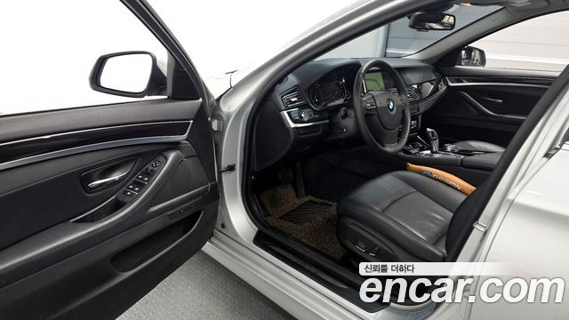 BMW 5 Series (F10) 520d xDrive 2014 — фото 10