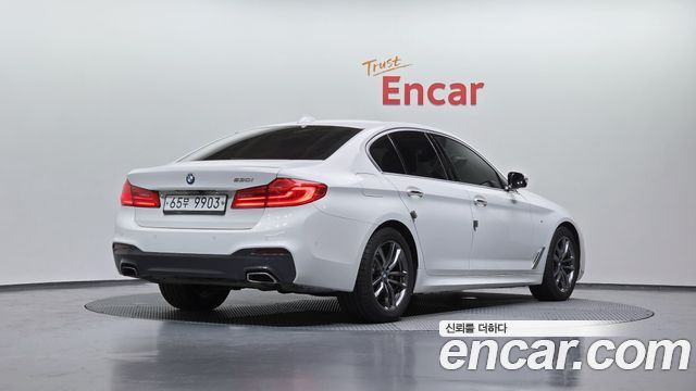 BMW 5 Series (G30) 530i M Sport Package Plus 2018 — фото 2