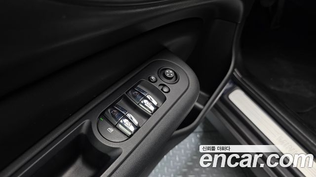 MINI Cooper D Clubman Standard 2nd 2018 — фото 27