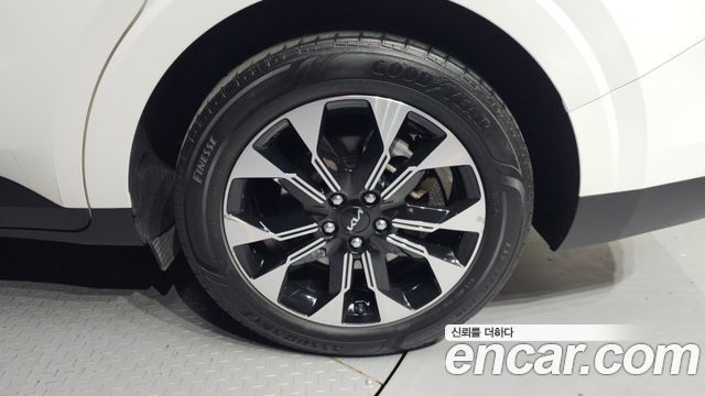 Kia Carnival (IV) Diesel 9-Seater Prestige 2023 — фото 5