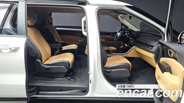 Kia Carnival (IV) Diesel 9-Seater Prestige 2023 — фото 12