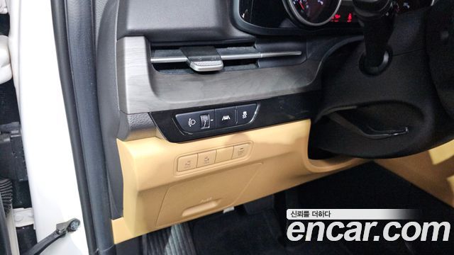 Kia Carnival (IV) Diesel 9-Seater Prestige 2023 — фото 17