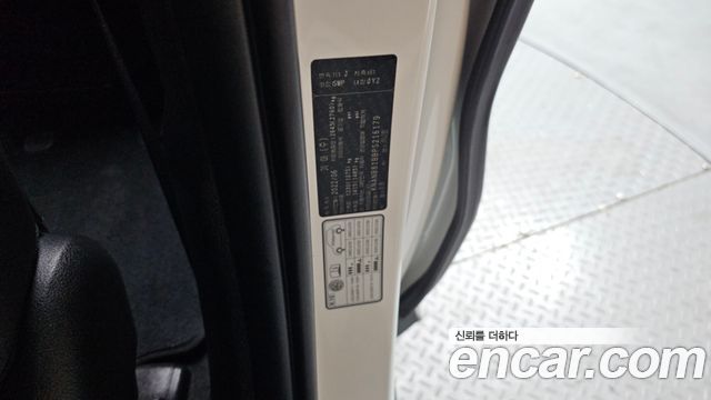 Kia Carnival (IV) Diesel 9-Seater Prestige 2023 — фото 32