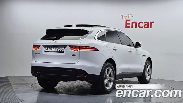 Jaguar F-PACE 20d Prestige 2019 — фото 2