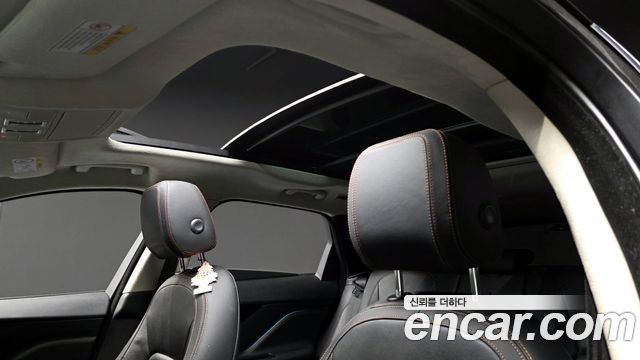 Jaguar F-PACE 20d Prestige 2019 — фото 16
