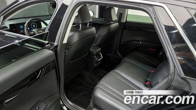 Hyundai Grandeur (GN7) 3.5 Gasoline 2WD Exclusive 2023 — фото 11