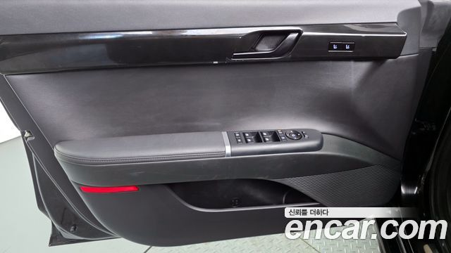 Hyundai Grandeur (GN7) 3.5 Gasoline 2WD Exclusive 2023 — фото 24