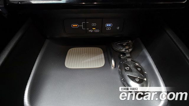 Hyundai Grandeur (GN7) 3.5 Gasoline 2WD Exclusive 2023 — фото 26