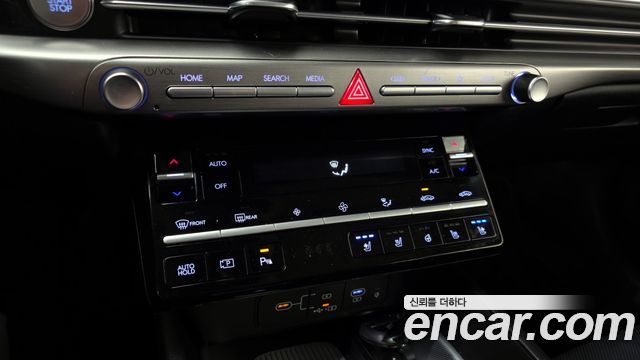 Hyundai Grandeur (GN7) 3.5 Gasoline 2WD Exclusive 2023 — фото 31