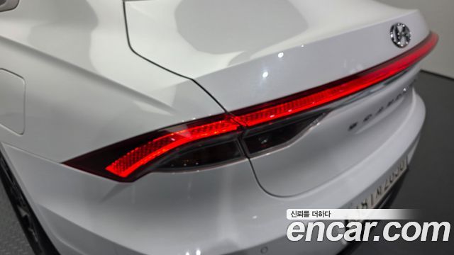 Hyundai Grandeur Hybrid (IG) Le Blanc 2023 — фото 23