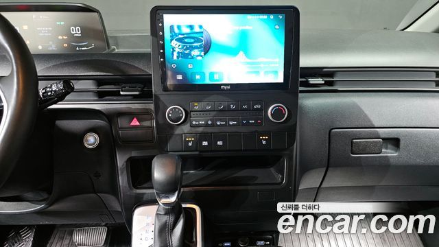Hyundai Staria Tourer 11-Seater Modern 2023 — фото 13