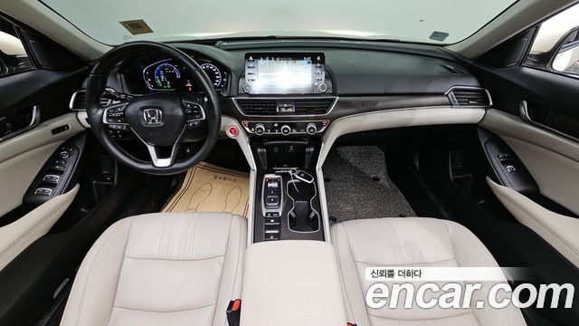 Honda Accord (X) 2.0 Hybrid Touring 2019 — фото 7