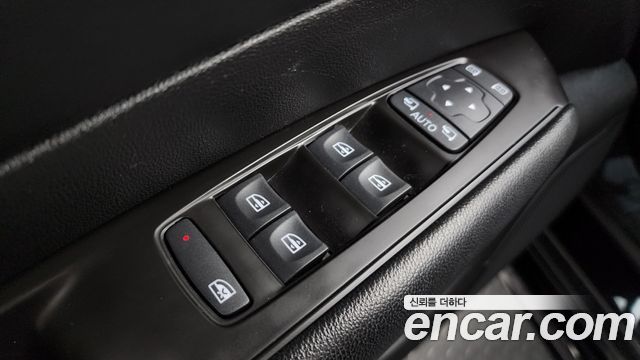 Renault Korea SM6 1.3 TCe SE 2021 — фото 27