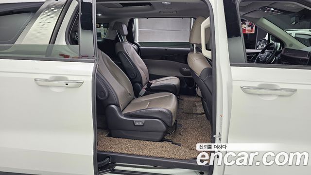 Kia Carnival (IV) Gasoline 9-Seater Signature 2024 — фото 12
