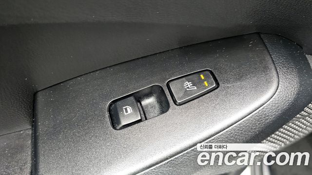Kia Seltos Gasoline 1.6 Turbo 2WD Signature 2022 — фото 16