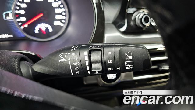 Kia Seltos Gasoline 1.6 Turbo 2WD Signature 2022 — фото 19