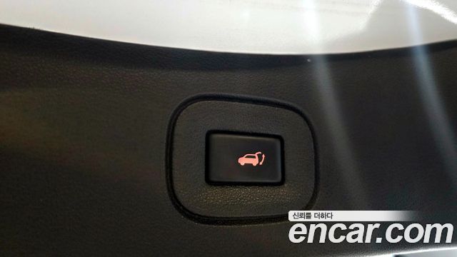 Renault Korea QM6 2.0 LPe RE Signature 2WD 2020 — фото 20