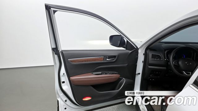 Renault Korea QM6 2.0 LPe RE Signature 2WD 2020 — фото 24