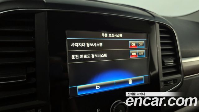 Renault Korea QM6 2.0 LPe RE Signature 2WD 2020 — фото 33