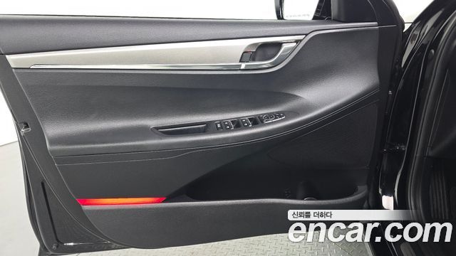 Hyundai Grandeur (IG) 2.5 Premium 2023 — фото 24