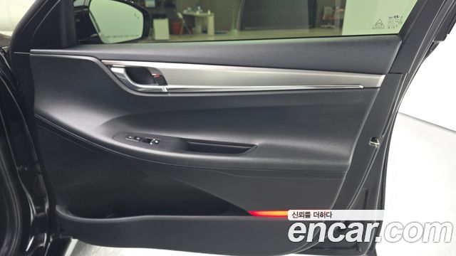 Hyundai Grandeur (IG) 2.5 Premium 2023 — фото 25