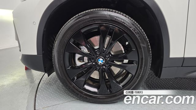 BMW X1 (F48) xDrive 20i Advantage 2020 — фото 5