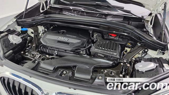BMW X1 (F48) xDrive 20i Advantage 2020 — фото 6