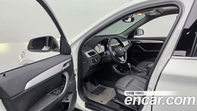 BMW X1 (F48) xDrive 20i Advantage 2020 — фото 10