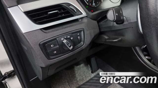 BMW X1 (F48) xDrive 20i Advantage 2020 — фото 21