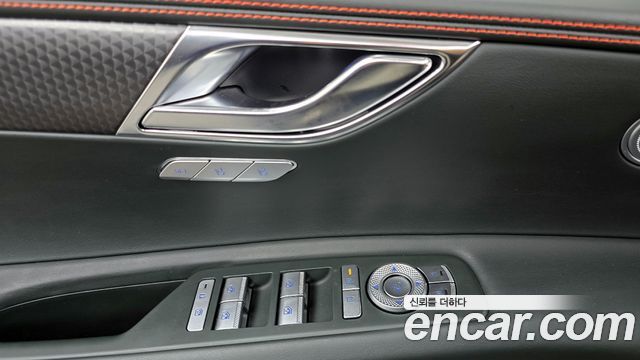 Genesis GV80 Coupe 2.5T Gasoline AWD 2024 — фото 30