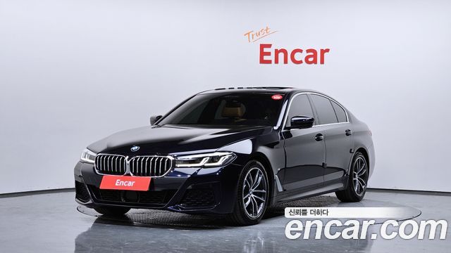 BMW 5 Series (G30) 520i M Sport 2023 — фото 1