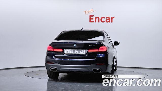 BMW 5 Series (G30) 520i M Sport 2023 — фото 4