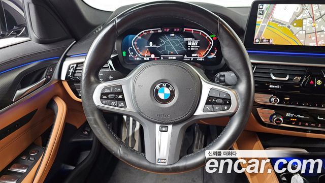 BMW 5 Series (G30) 520i M Sport 2023 — фото 12