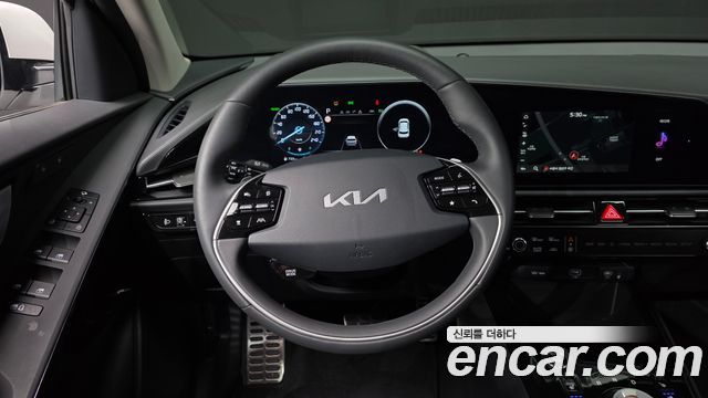Kia Niro Signature 2025 — фото 13