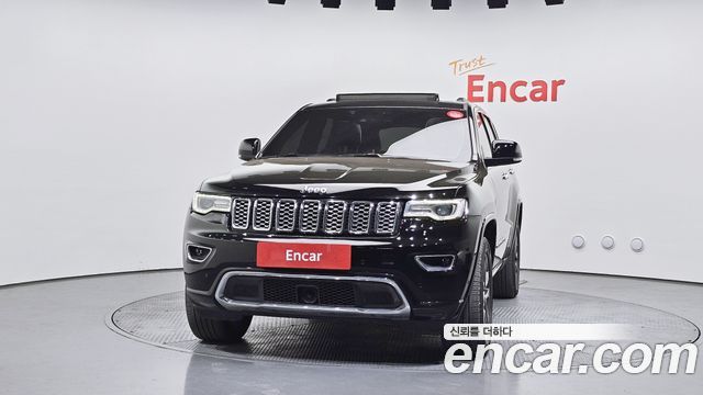 Jeep Grand Cherokee 3.0 Diesel Overland WK2 2017 — фото 3