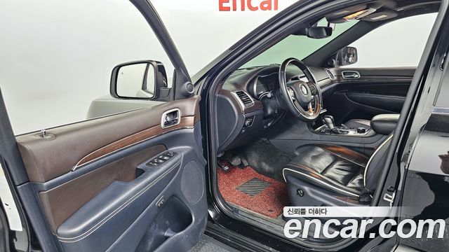 Jeep Grand Cherokee 3.0 Diesel Overland WK2 2017 — фото 10