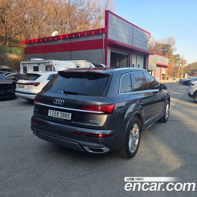 Audi Q7 (4M) 45 TDI Quattro Premium 2022 — фото 5