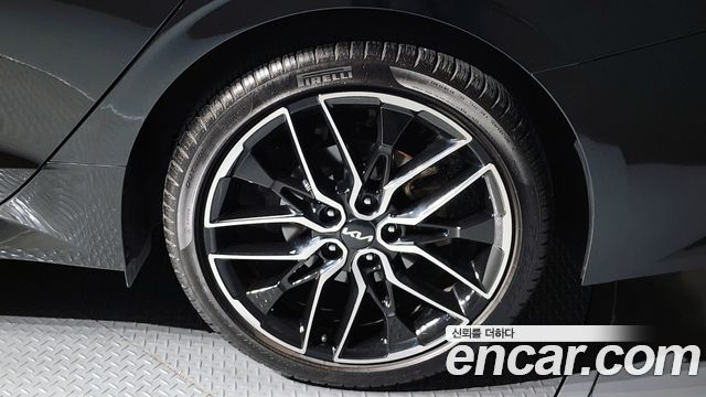 Kia K5 (III) 1.6 Turbo Noblesse 2023 — фото 21