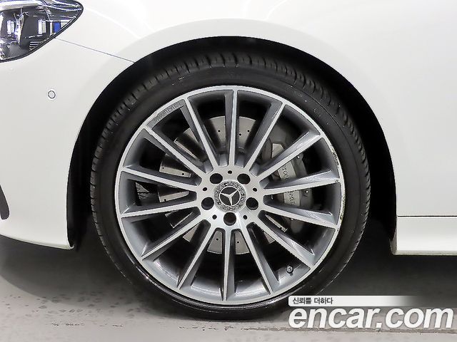 Mercedes-Benz E-Class (W213) E450 4MATIC Cabriolet 2021 — фото 5