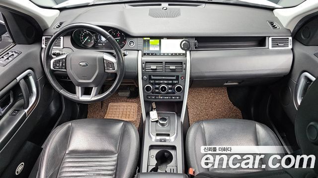 Land Rover Discovery Sport 2.0 TD4 HSE Luxury 2017 — фото 7