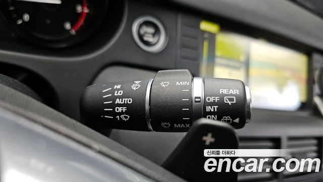 Land Rover Discovery Sport 2.0 TD4 HSE Luxury 2017 — фото 16