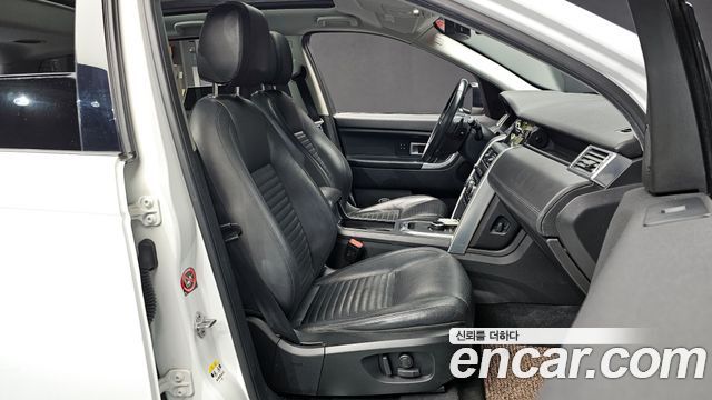 Land Rover Discovery Sport 2.0 TD4 HSE Luxury 2017 — фото 26