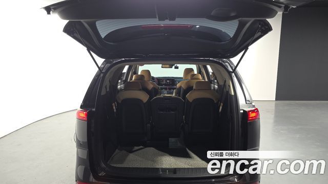 Kia Carnival (IV) Diesel 11-Seater Prestige 2023 — фото 24