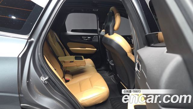 Volvo XC60 (II) T6 Inscription 2018 — фото 16