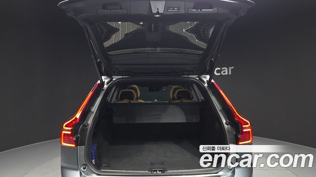 Volvo XC60 (II) T6 Inscription 2018 — фото 24