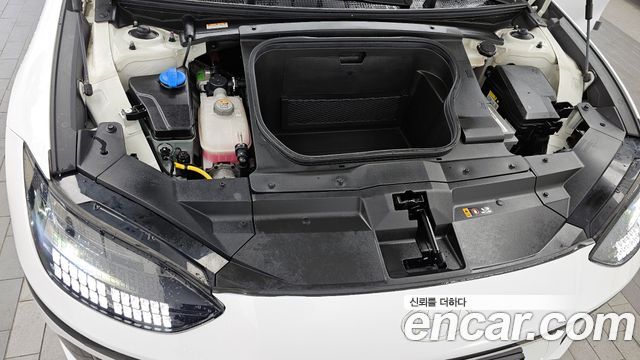 Hyundai Ioniq 6 Standard Exclusive 2023 — фото 6