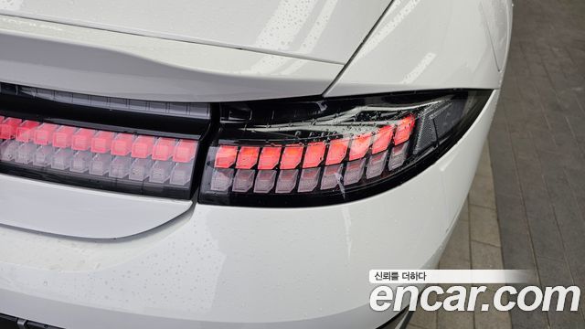 Hyundai Ioniq 6 Standard Exclusive 2023 — фото 23