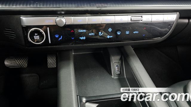 Hyundai Ioniq 6 Standard Exclusive 2023 — фото 30