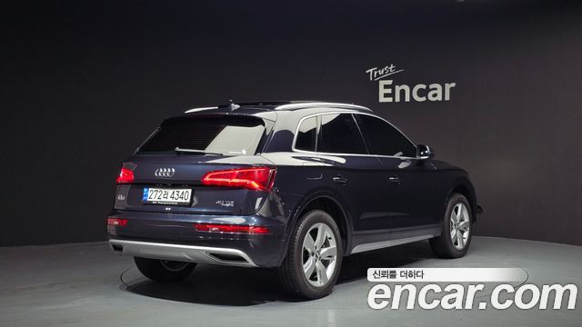 Audi Q5 (FY) 40 TDI Quattro Premium 2020 — фото 2